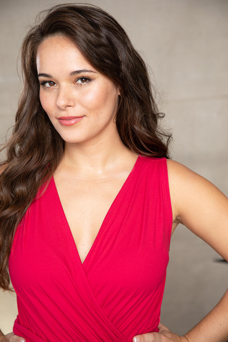 Chloé Malaisé Headshot 4 Chloé Malaisé Headshot 4